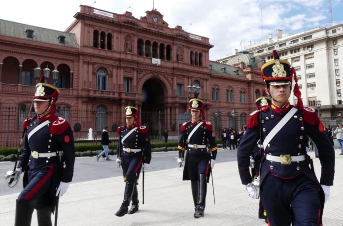 Amenazas de bomba en Casa Rosada y Ministerio de Defensa de Argentina