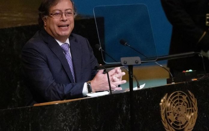 Petro anuncia que en “cuestión de días” planteará cese al fuego multilateral