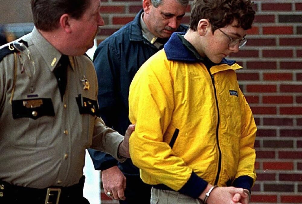 Tirador en escuela de Kentucky encarcelado 25 años busca libertad