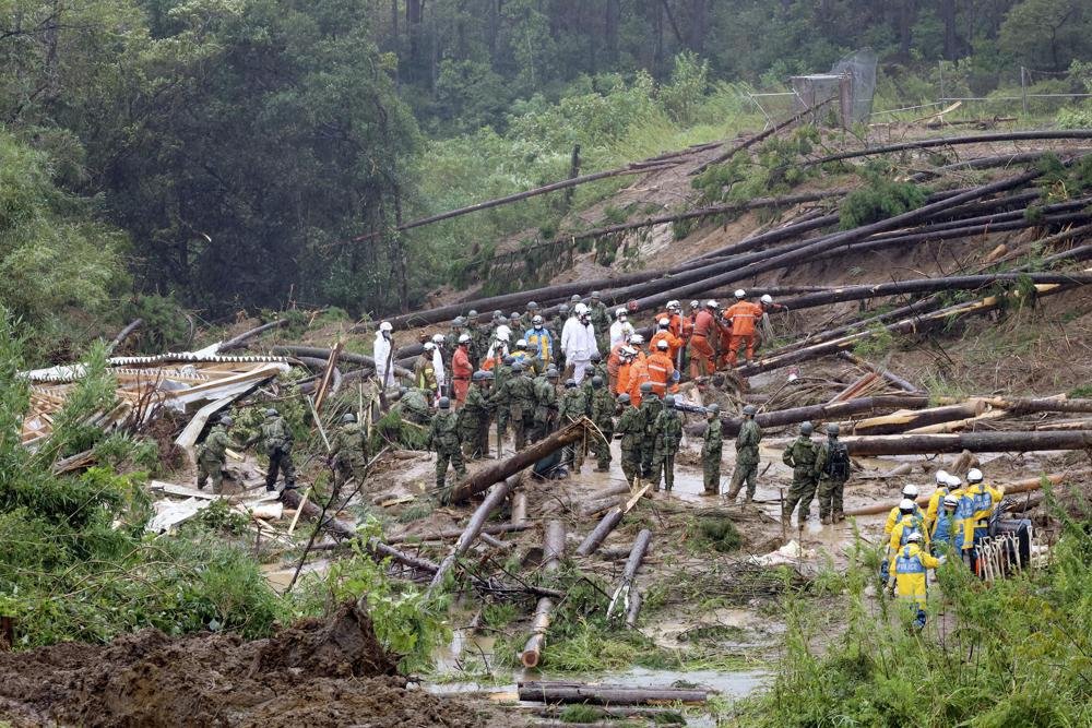 Tormenta golpea suroeste de Japón dejando un muerto