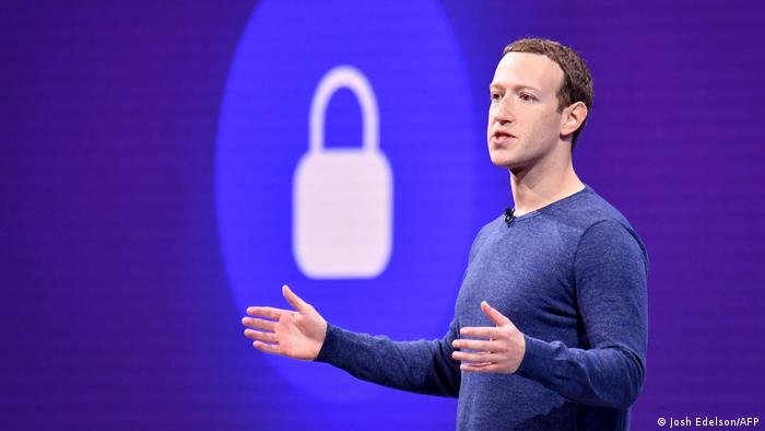 Zuckerberg fuera del top 10 de los más ricos del mundo