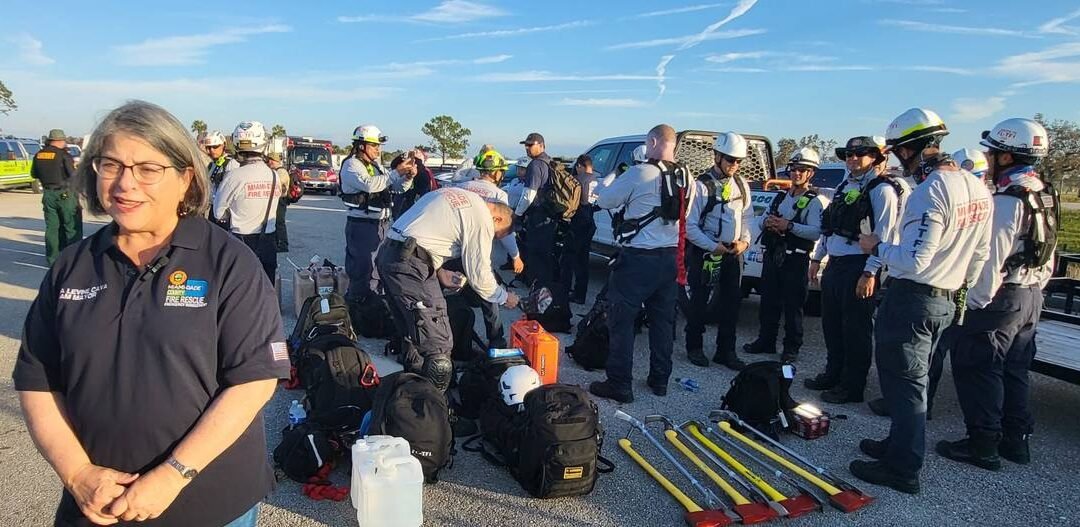 Alcaldesa de Miami-Dade visitó zonas más afectadas por el huracán Ian