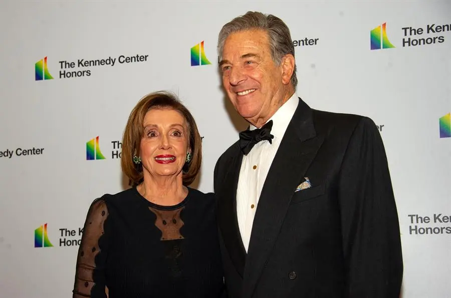 Detienen a hombre que agredió al esposo de Nancy Pelosi