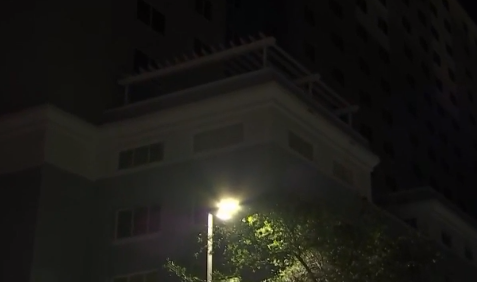 Edificio de Miami cumple cuatro días sin electricidad