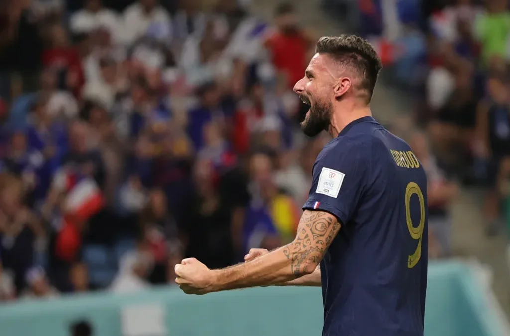 Francia golea por 4-1 a Australia