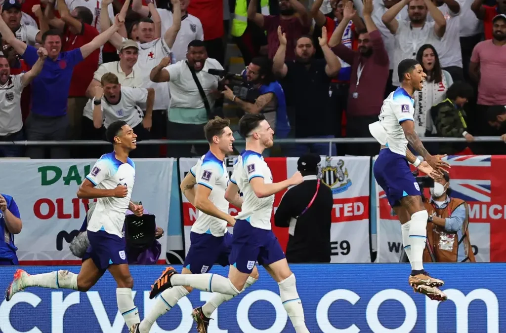 Inglaterra aplasta a Gales y se postula como una de las favoritas al Mundial