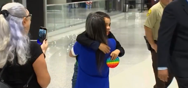 Madre se reencontró con su hijo tras ser secuestrado por su padre