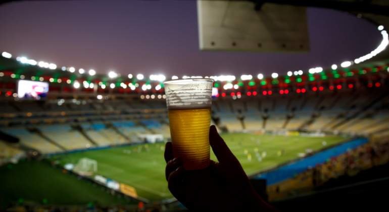 Qatar prohibirá venta de alcohol en los estadios