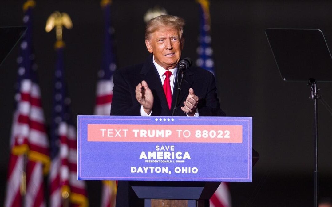 Trump sugiere que anunciará candidatura presidencial el 15 de noviembre