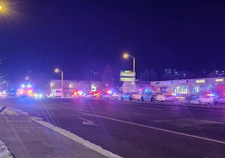 Varios muertos y casi 20 heridos tras tiroteo en discoteca de Colorado