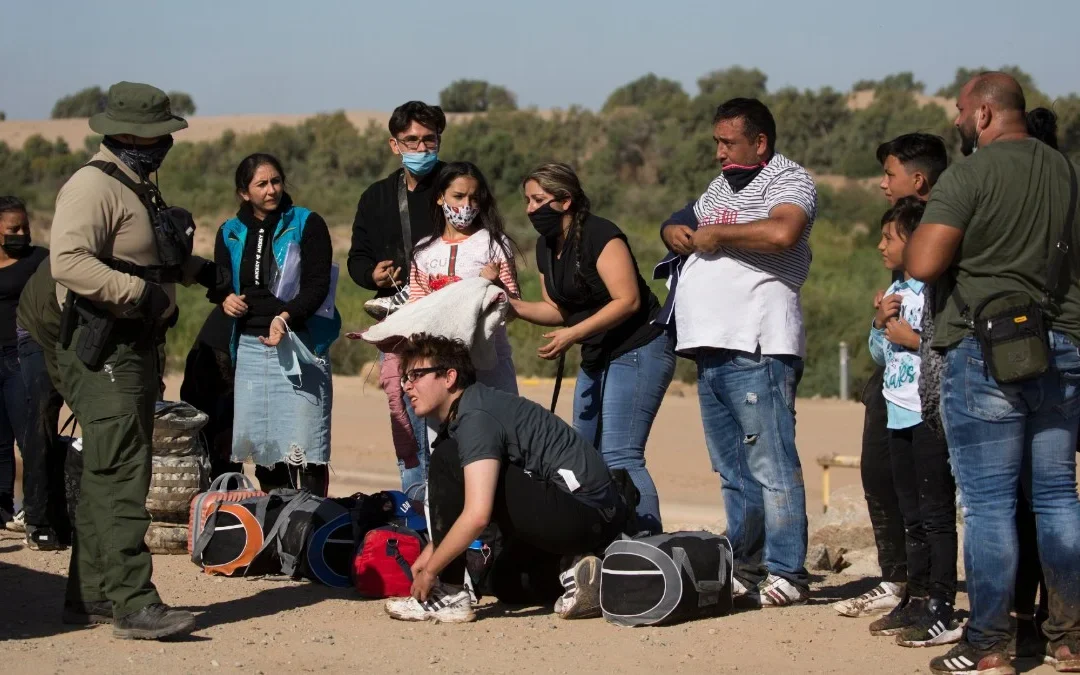 Congresistas republicanos buscarán reinstaurar programa “Permanecer en México”