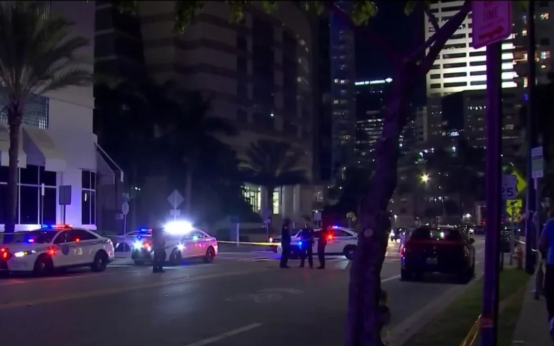 Hombre recibió herida de bala en plena calle de Brickell