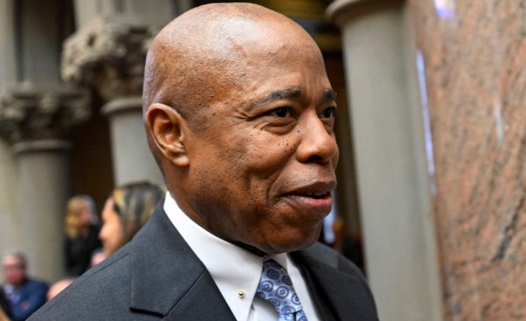 Alcalde de Nueva York visitó la frontera de Texas