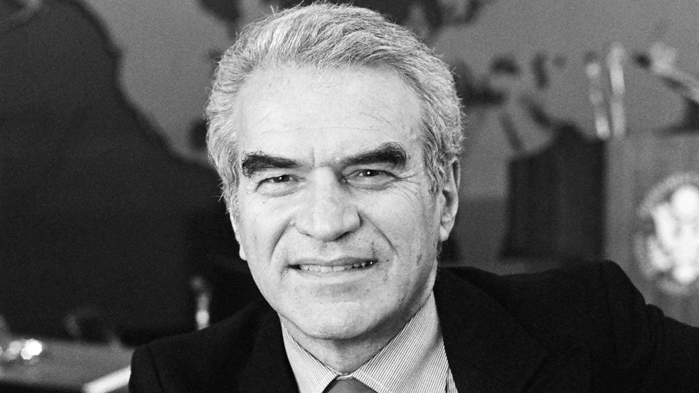 Bernard Kalb, veterano periodista murió a sus 100 años