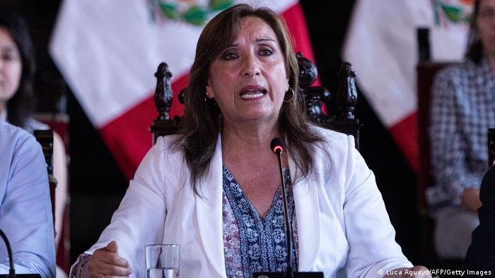 Dina Boluarte pide perdón por muertes en Perú pero no renunciará