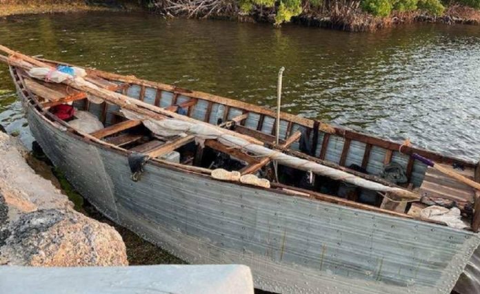 Más de 60 migrantes irregulares fueron devueltos de EEUU a Cuba  