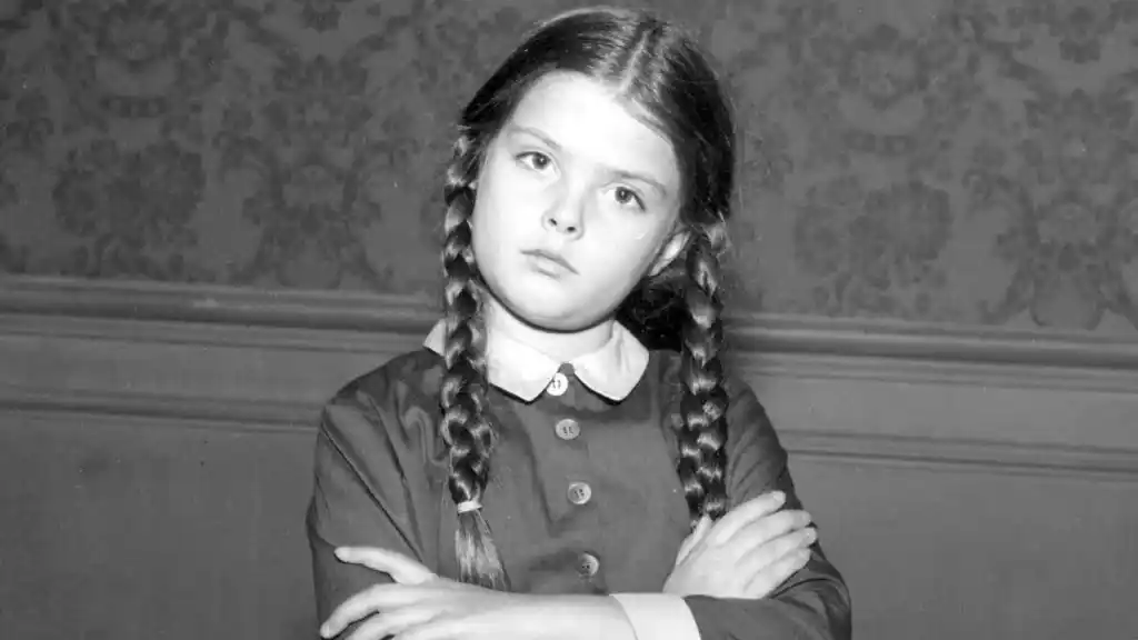 Murió Lisa Loring, actriz que interpretó originalmente a Wednesday