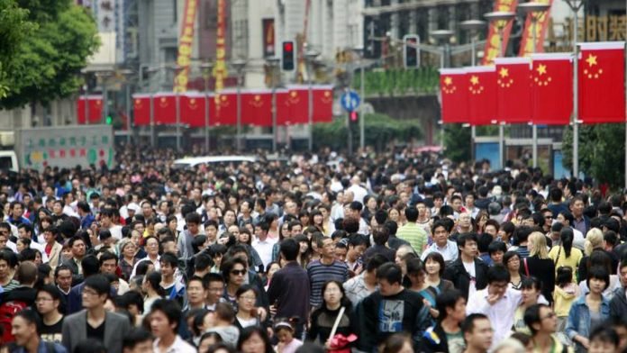 Población de China se redujo en 2022 por primera vez en más de 60 años