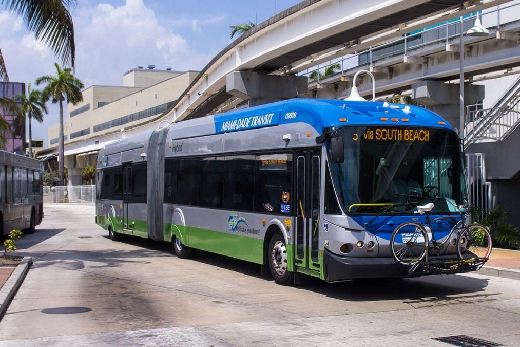 Funcionarios de seguridad del sistema de transporte de Miami Dade recibirán aumento