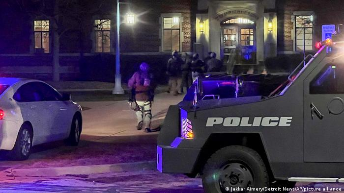 Varios muertos y heridos por tiroteo en Universidad Estatal de Michigan