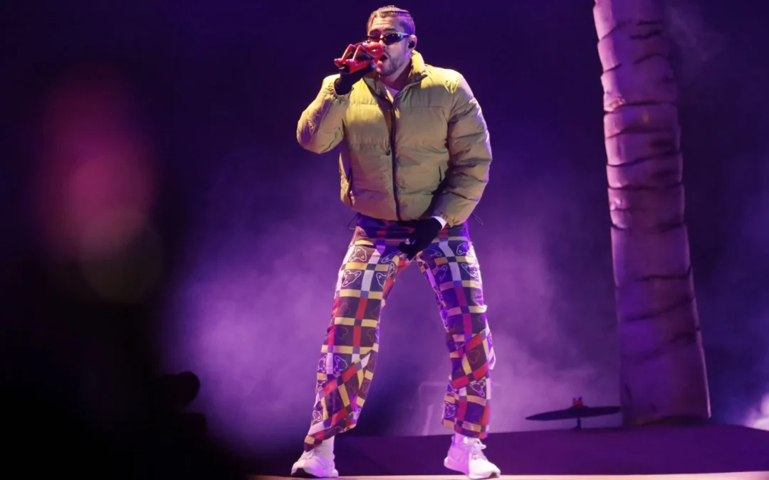 Bad Bunny enfrenta una demanda millonaria de su exnovia