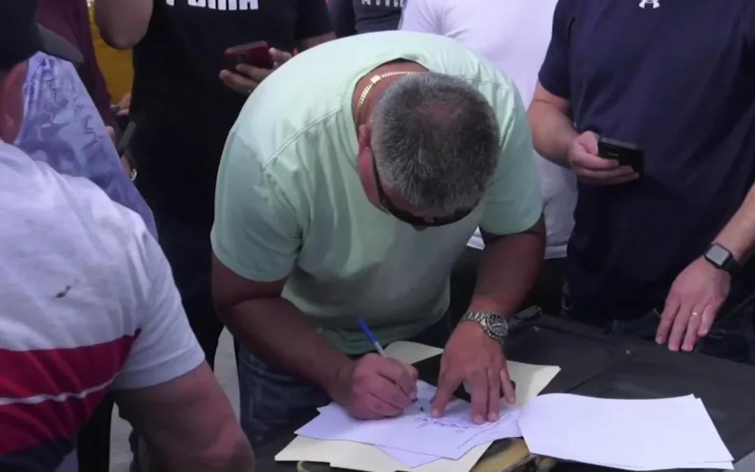 Camioneros se unen para poner demanda colectiva