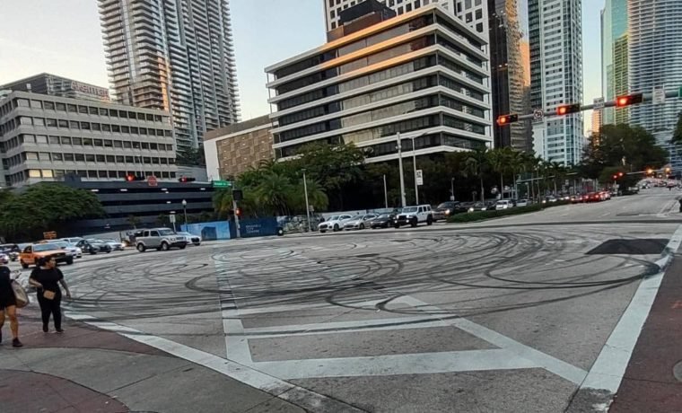 Conductores en Brickell y Downtown serán multados por incurrir en maniobras peligrosas