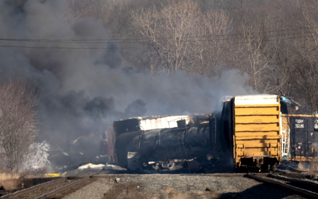 Descartan derrame tóxico en otro descarrilamiento de tren en Ohio