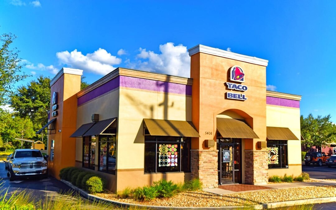 Encuentran gusanos, cucarachas y moscas en diferentes establecimientos de comida en Florida