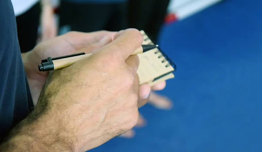 Proyecto de ley facilitaría demandas contra periodistas por difamación