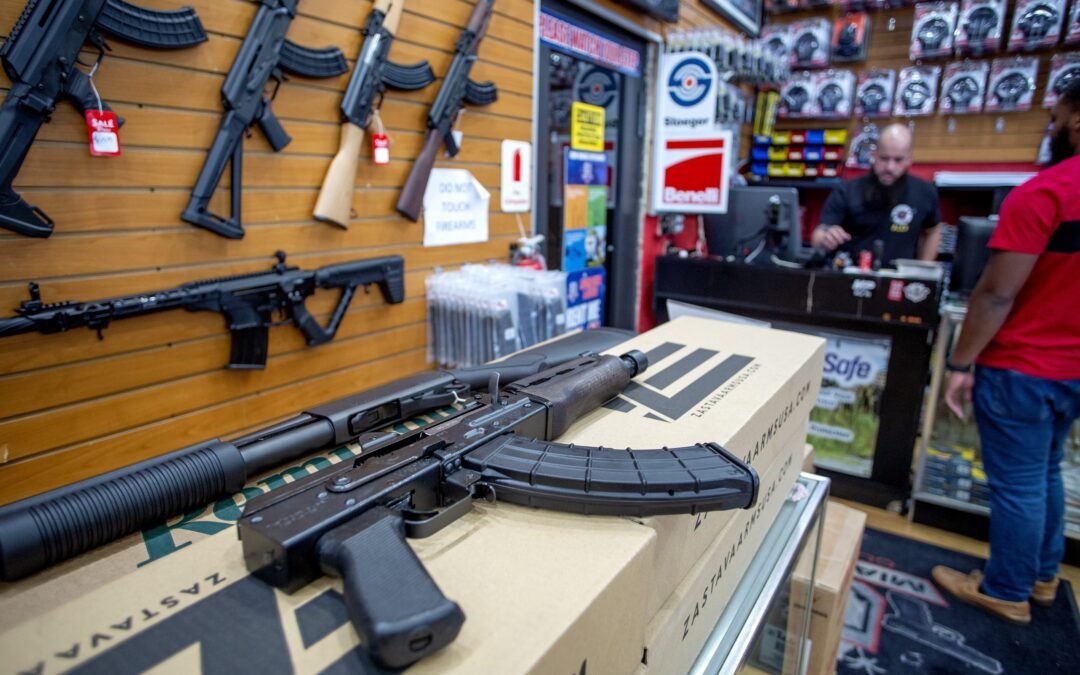 Senado de Florida aprueba proyecto de ley sobre porte de armas sin necesidad de permiso