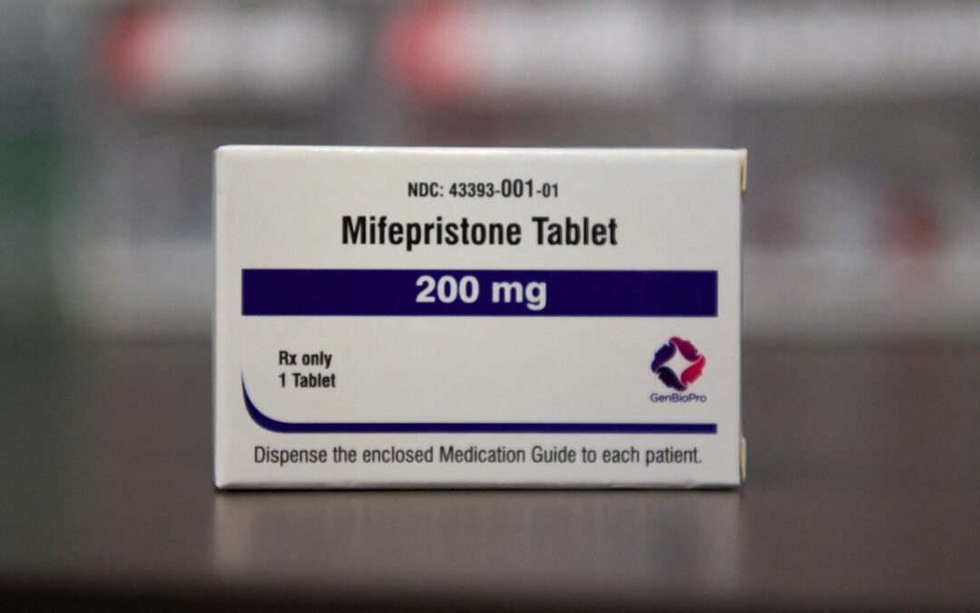 Corte Suprema mantiene temporalmente el uso de la píldora abortiva