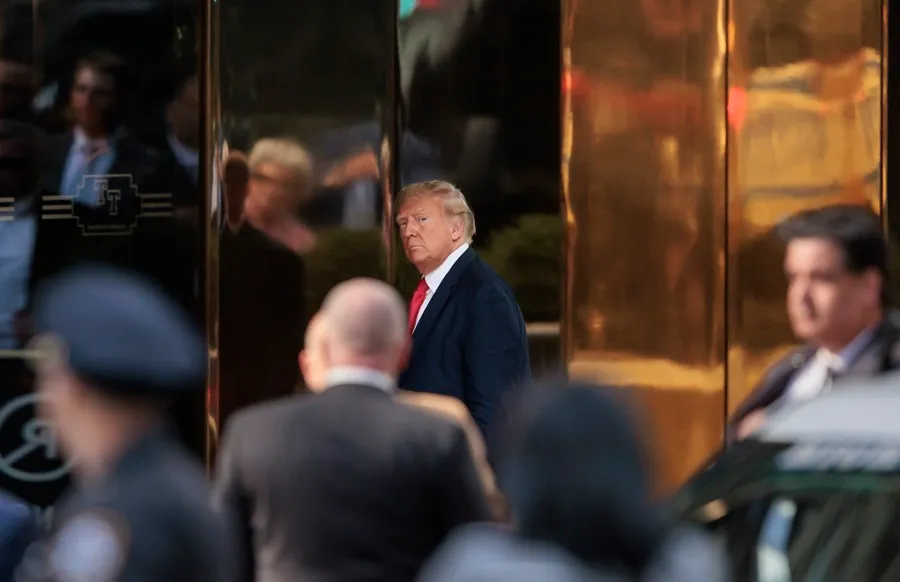 Los medios no podrán transmitir la lectura de cargos a Trump