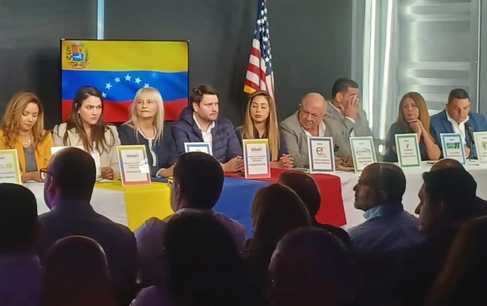 Partidos y movimientos venezolanos sellan pacto unitario en EEUU de cara a las primarias