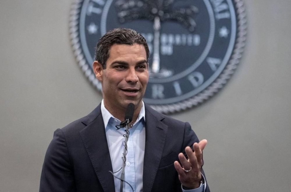 Alcalde Francis Suárez recibió a Juan Guaidó en City Hall de Miami