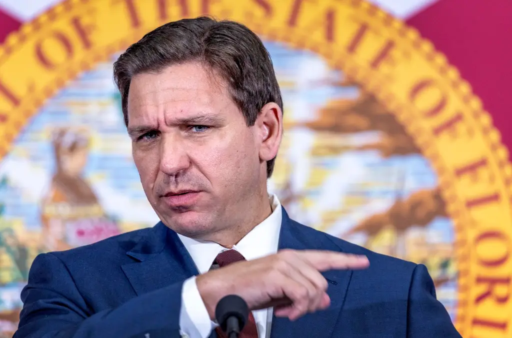 DeSantis presentó candidatura para presidenciales de 2024