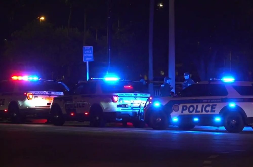 Tres menores heridos tras tiroteo en estacionamiento de Dezerland Park en Orlando