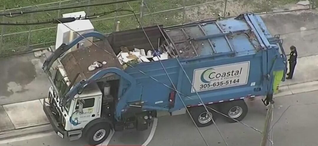 Ciclista murió arrollado por camión de basura en Miami
