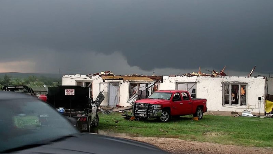 Varios muertos en Texas tras las fuertes tormentas que provocaron tornados y granizo