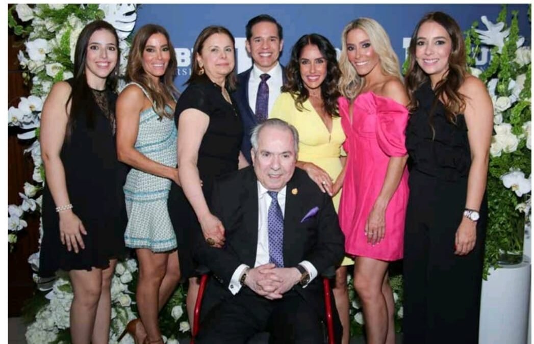 URBE University celebra importante acreditación en Estados Unidos