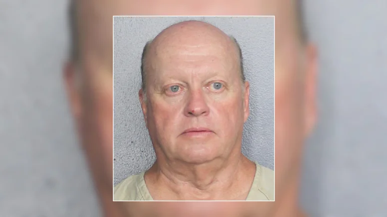 Acusan a ex comisionado por pornografía infantil