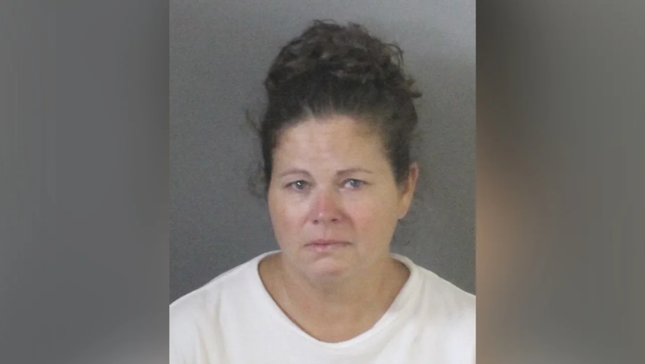 Muere bebé de meses en Florida tras ser dejada en un carro