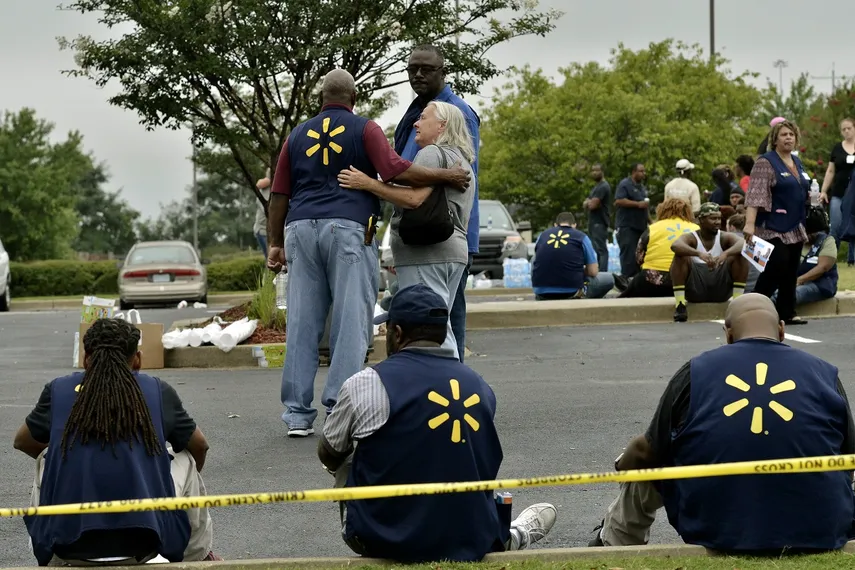 Tiroteo en Walmart de Florida dejó un fallecido y heridos