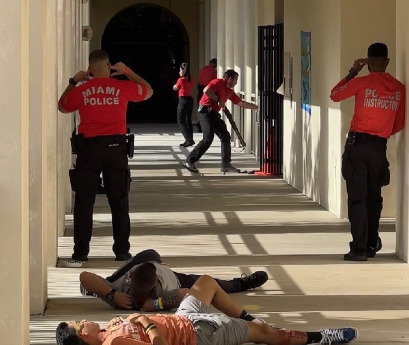 Activan simulacros de tiroteos en escuelas de Miami-Dade y Broward