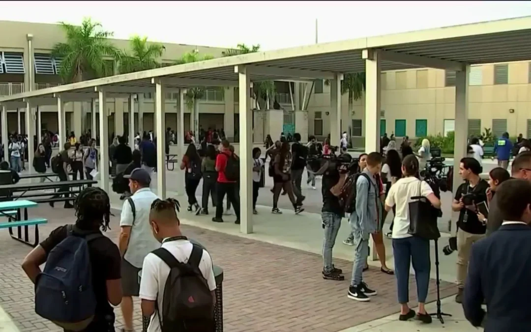 Este lunes inician las clases en el condado Broward