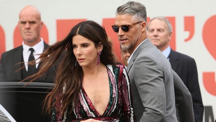 Murió pareja de la actriz Sandra Bullock