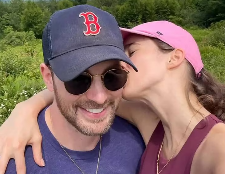 Muchos corazones rotos por el matrimonio de Capitán América