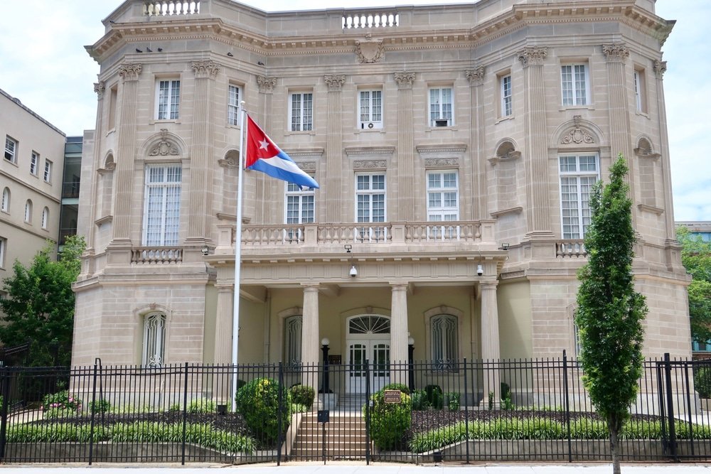 Cuba denuncia «ataque terrorista» a embajada en Washington