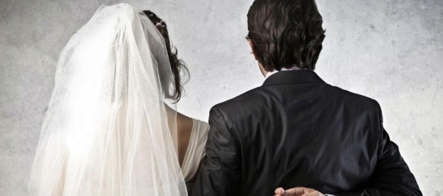 Hombre admite arreglar cientos de matrimonios falsos para eludir leyes migratorias