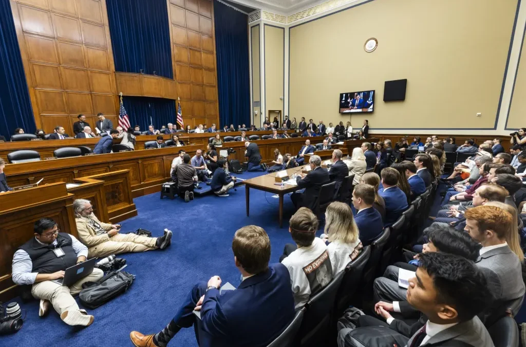 Los republicanos ponen en marcha un “impeachment” a Biden